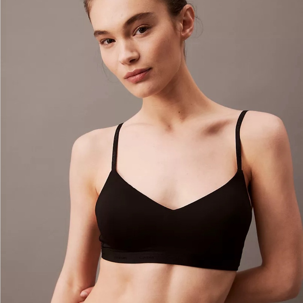 Calvin Klein Lightly Lined Bralette